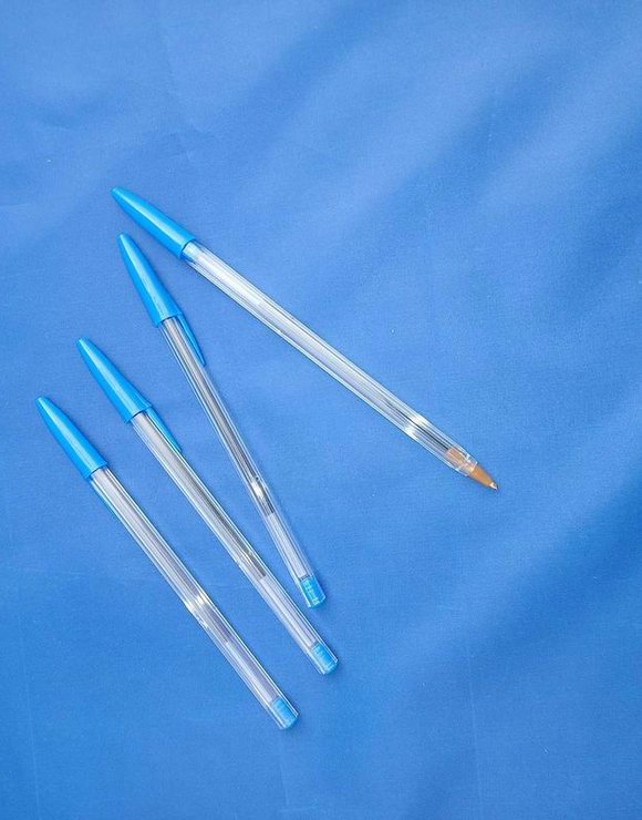 Ручка шариковая прозрачный корпус, чернила синие, толщина 1мм (50)