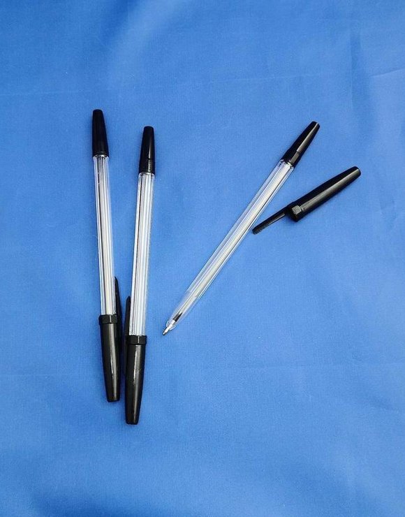 Ручка шариковая прозрачный корпус, чернила черные, толщина 1мм (50)